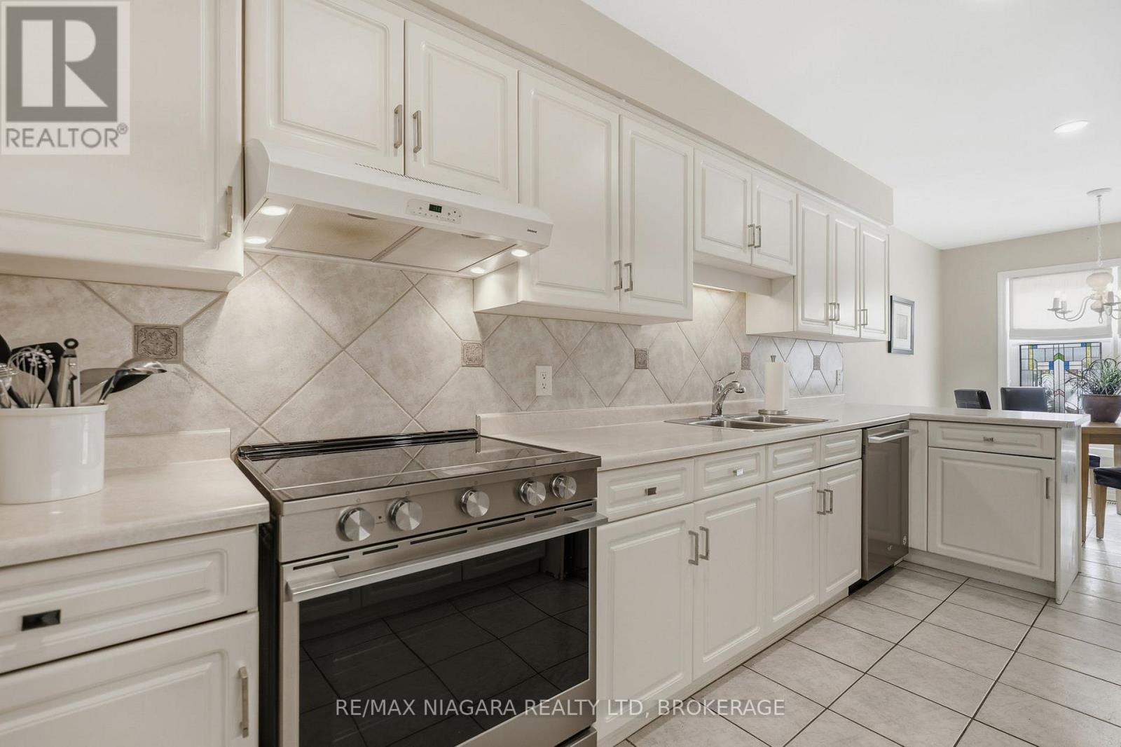 9 - 77 Erion Road, St. Catharines (Grapeview), ON