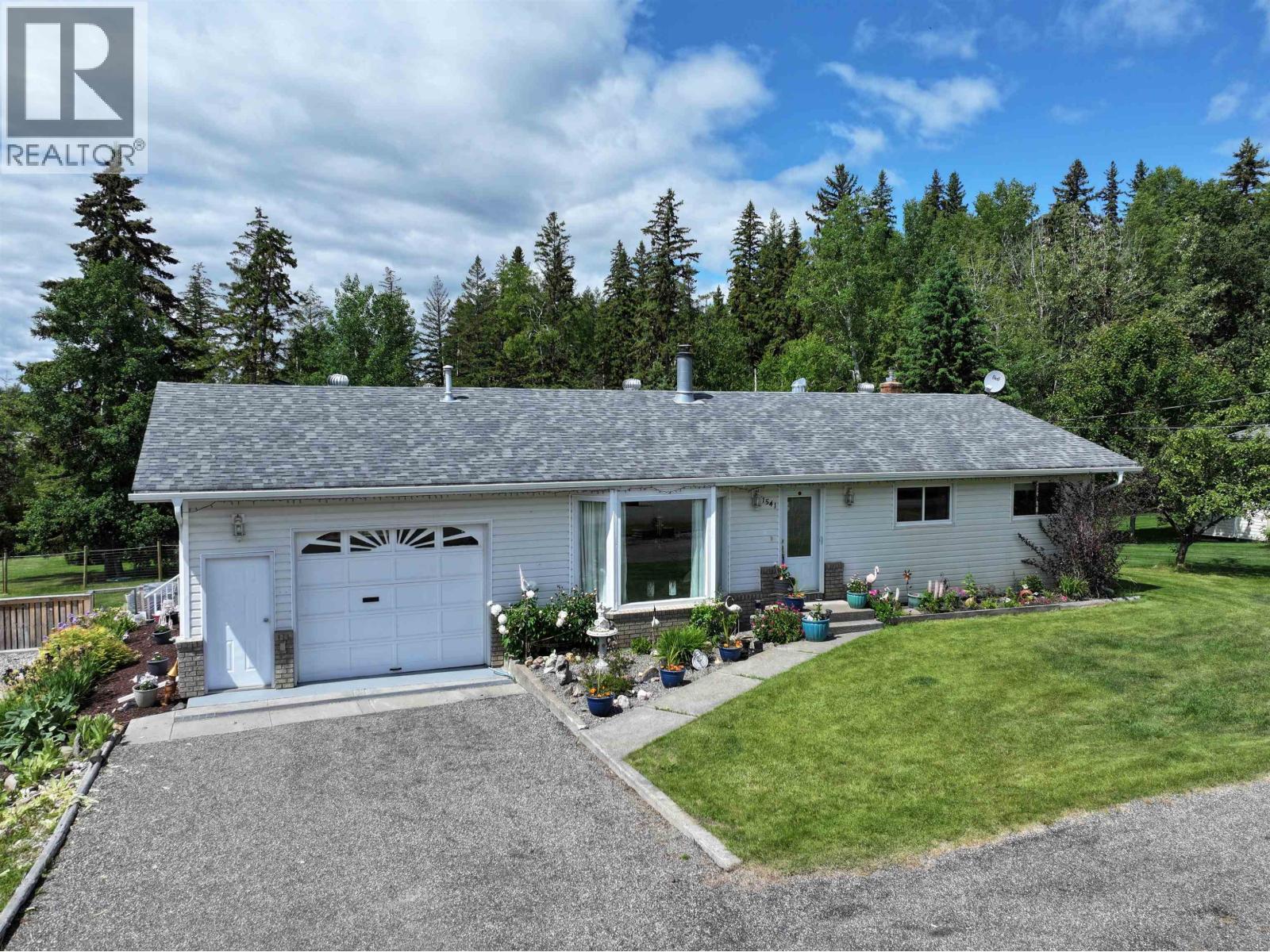 1541 Beach Crescent, Quesnel, BC