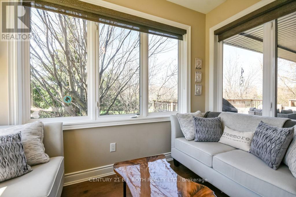 2 Roy Hickling Drive, Springwater, ON