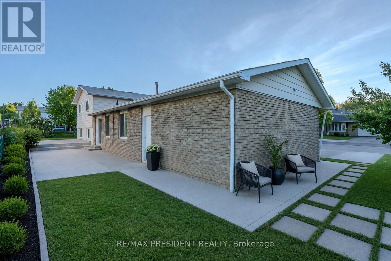2 Jerome Crescent, Brampton, ON