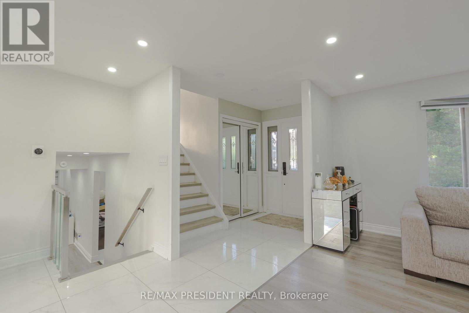 2 Jerome Crescent, Brampton, ON