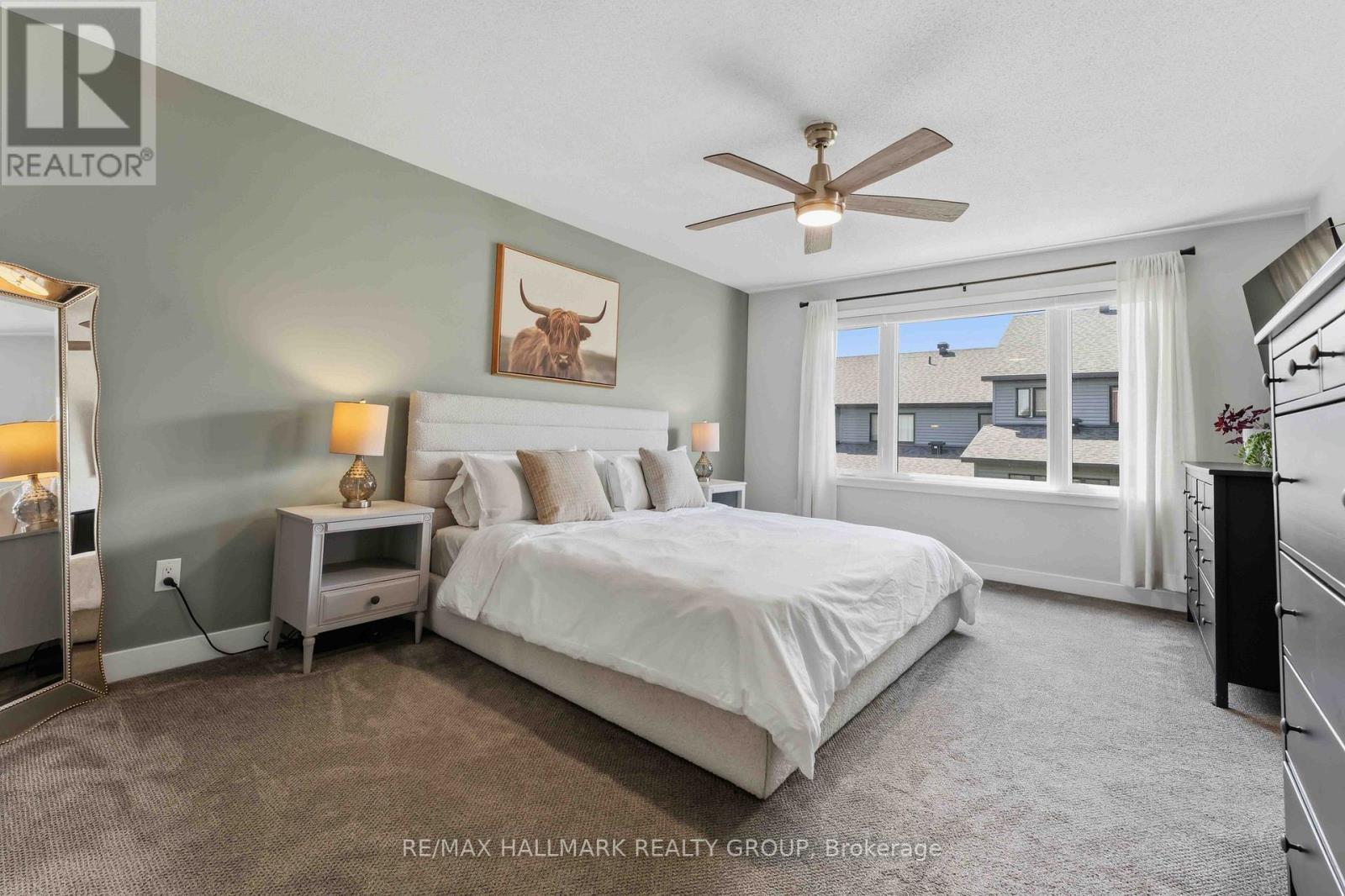 369 Broadridge Crescent, Ottawa, ON