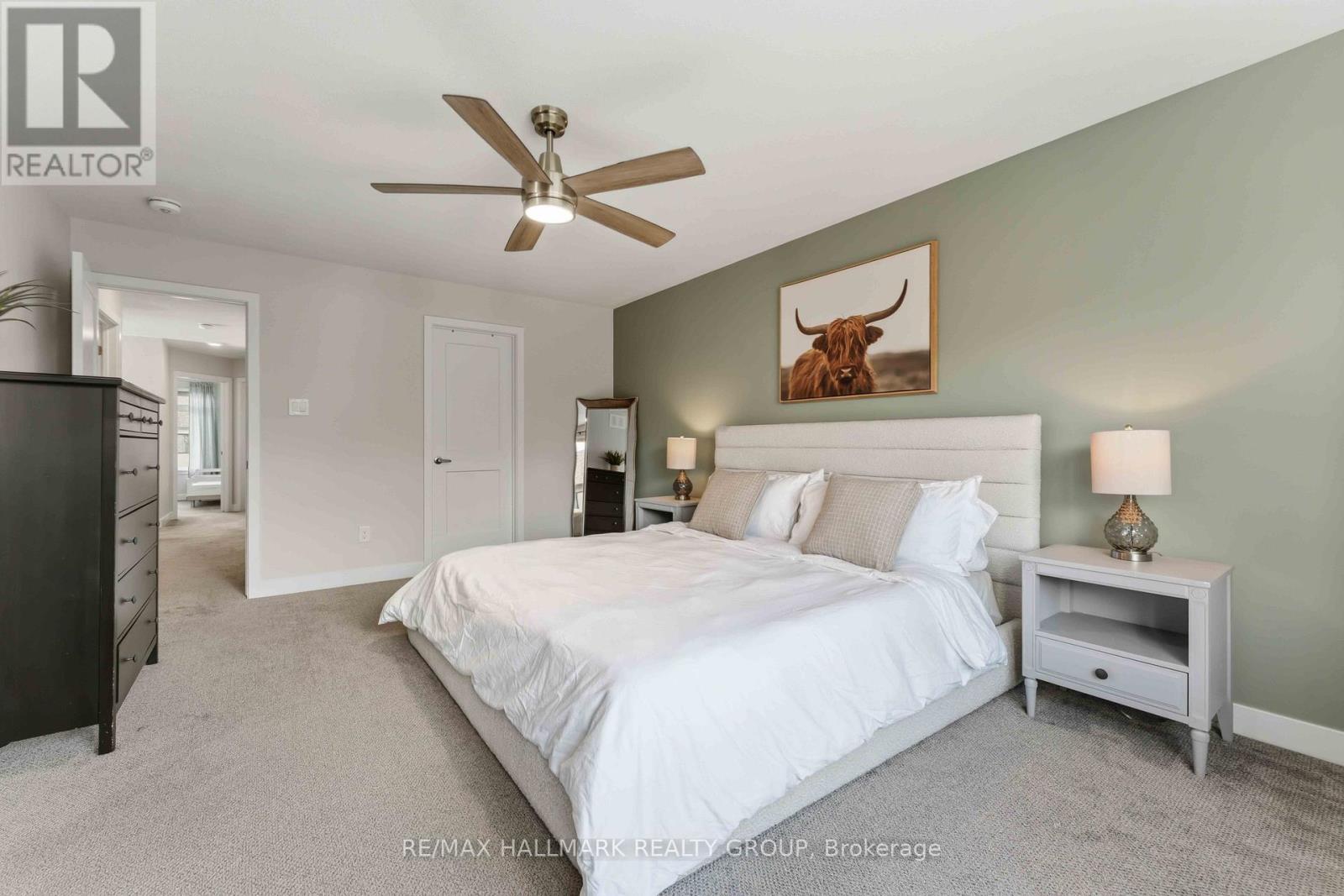 369 Broadridge Crescent, Ottawa, ON