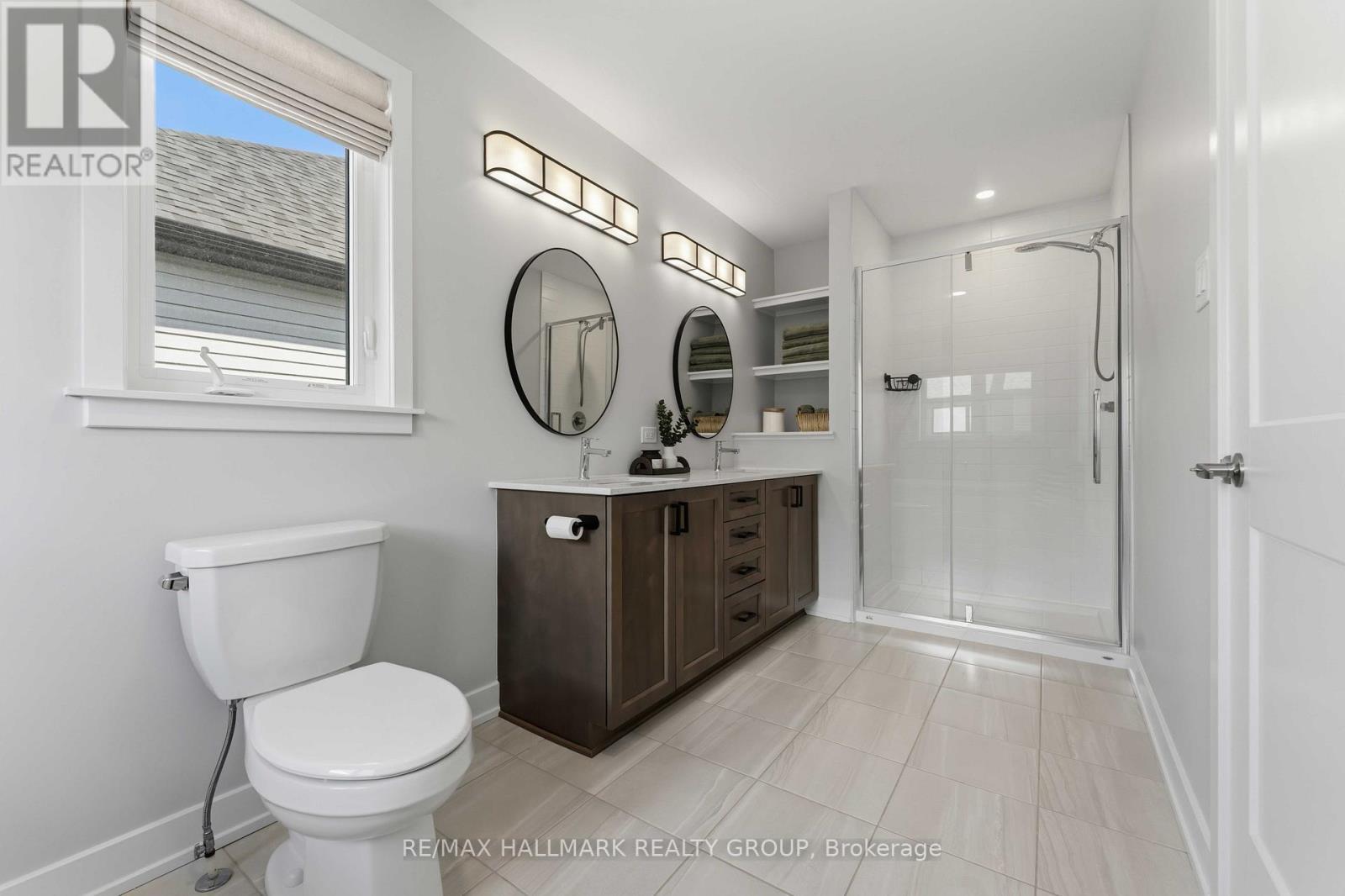 369 Broadridge Crescent, Ottawa, ON