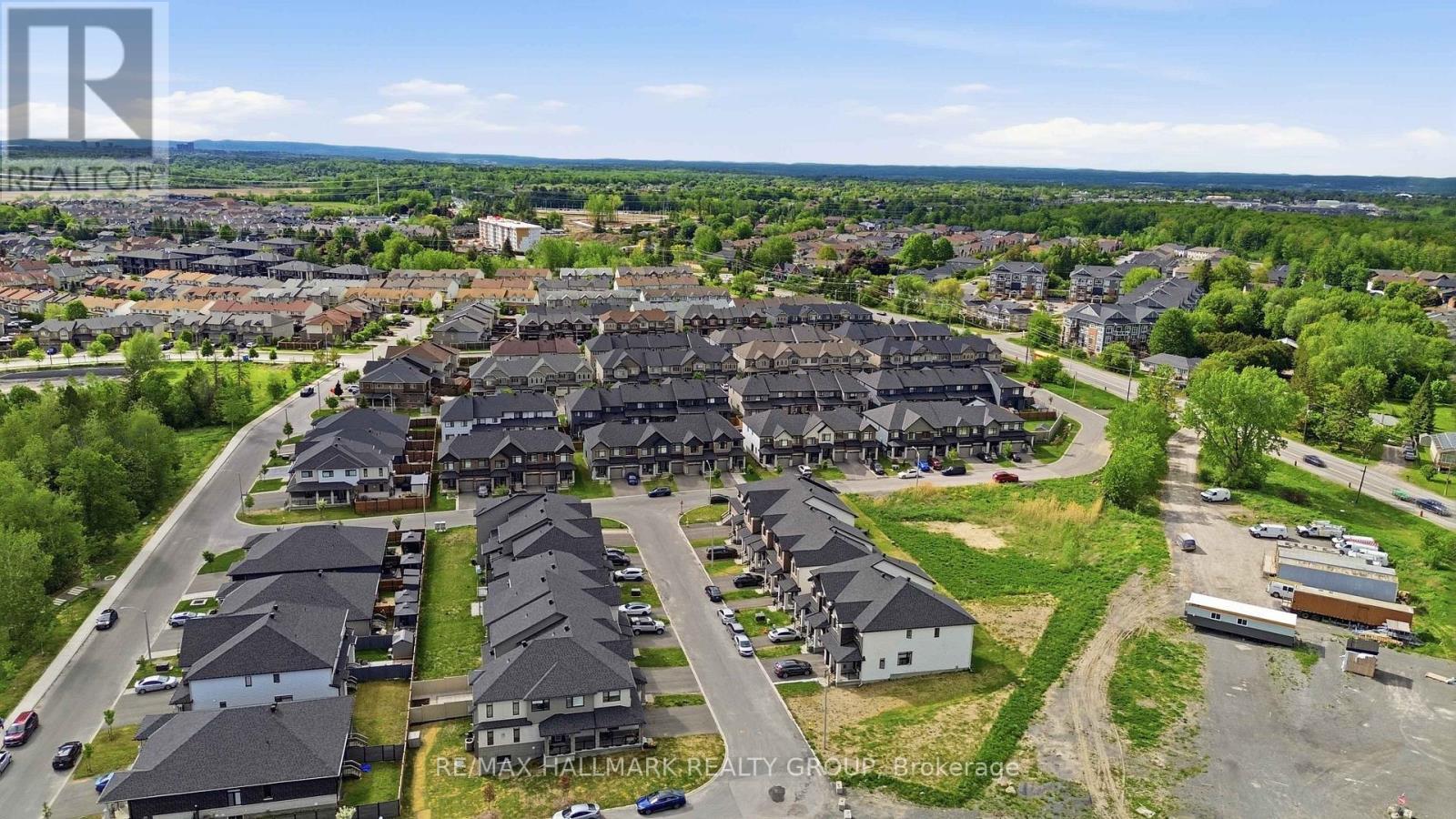 369 Broadridge Crescent, Ottawa, ON