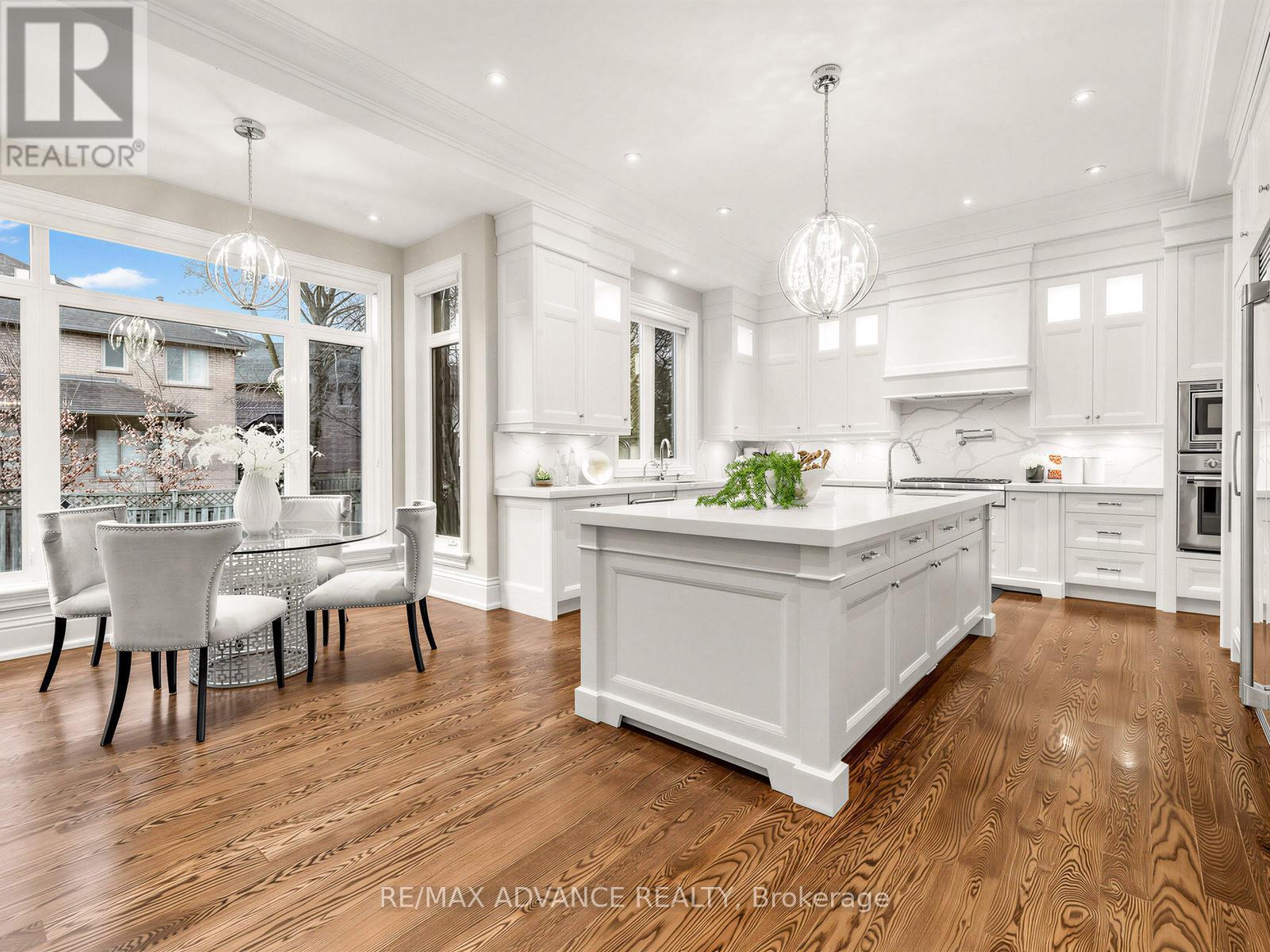 5 Lloydminster Crescent, Toronto, ON