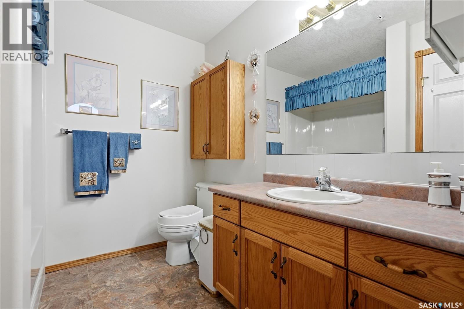 411 325 Keevil Crescent, Saskatoon, SK