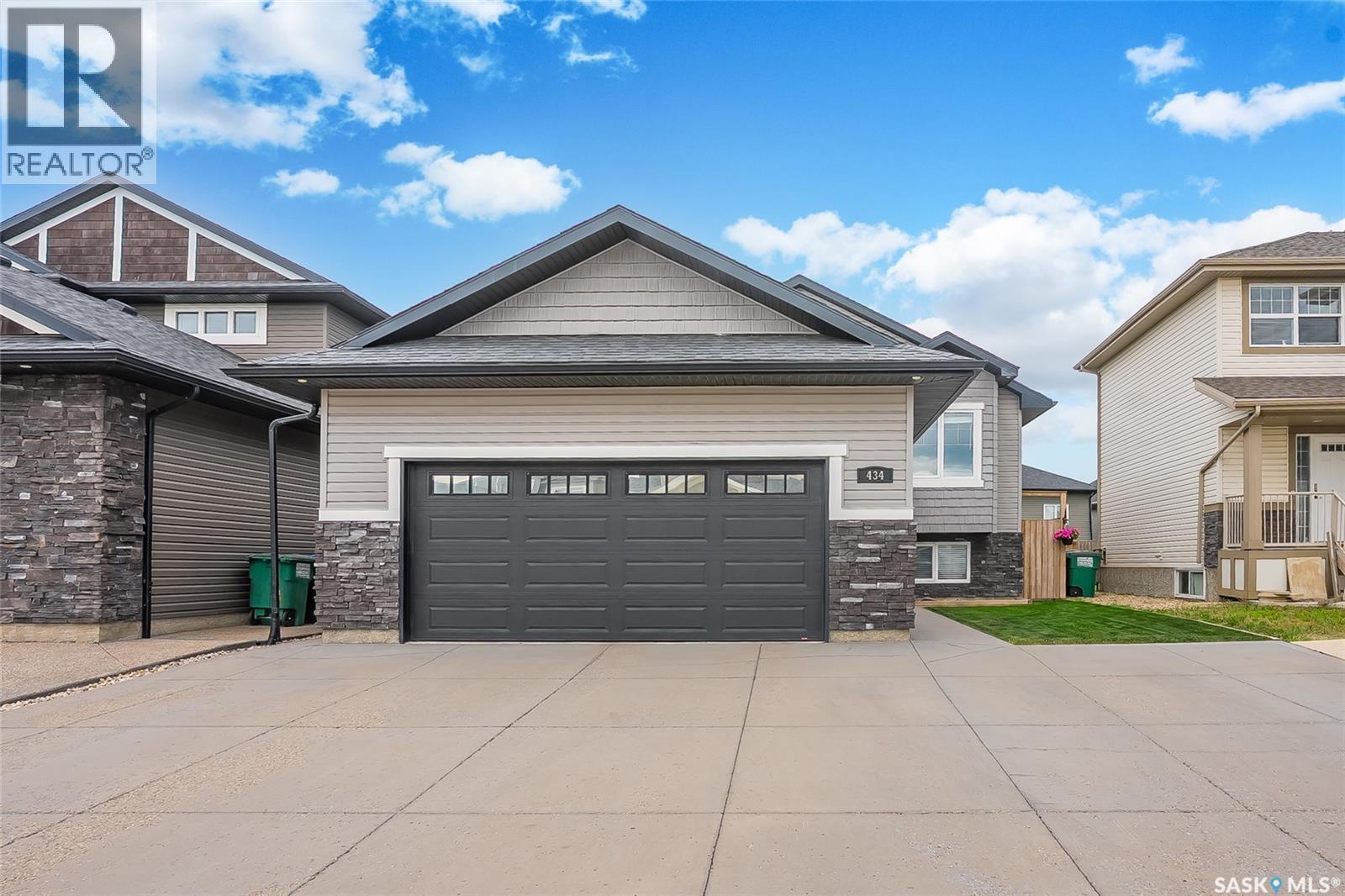 434 Langlois Way, Saskatoon, SK