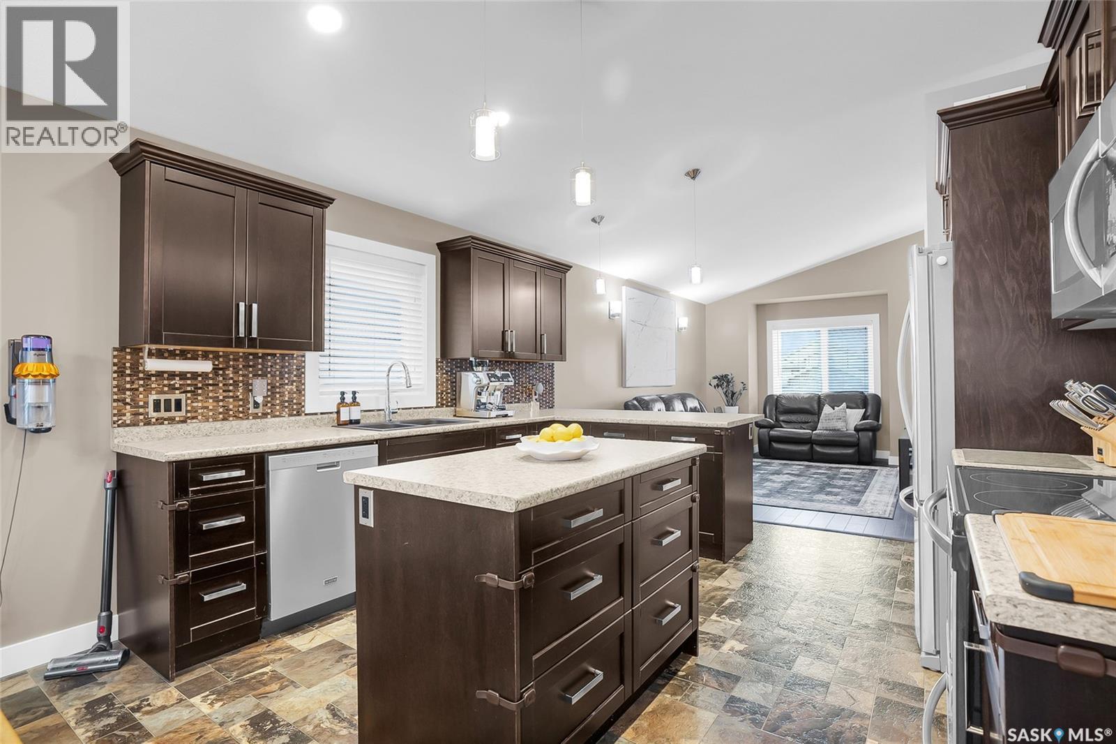 434 Langlois Way, Saskatoon, SK