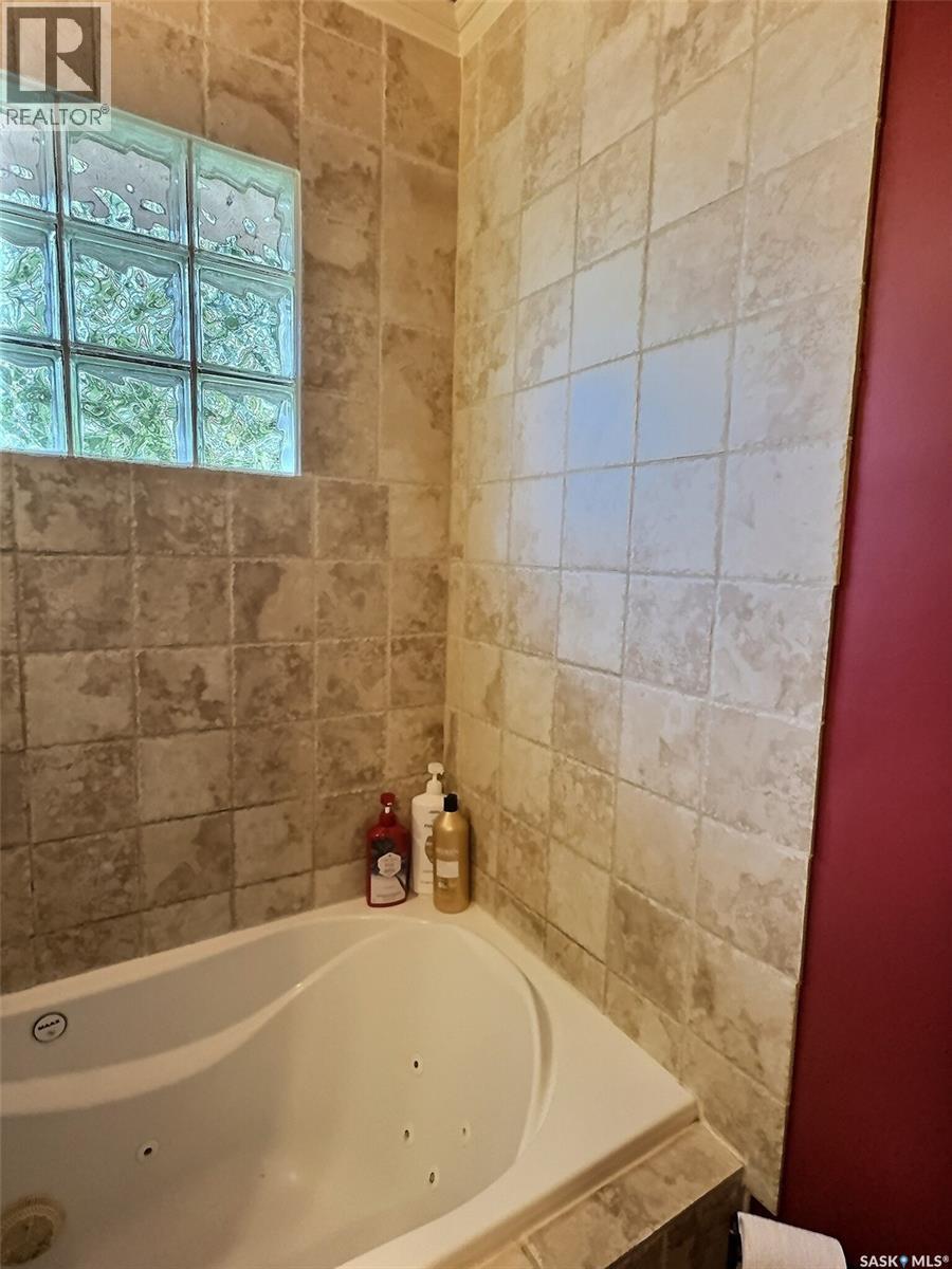 211 Duncan Road, Estevan, SK