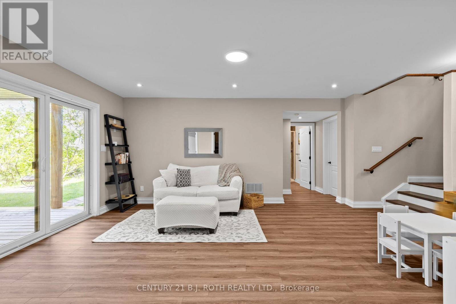 7 Pine Point, Oro-Medonte, ON