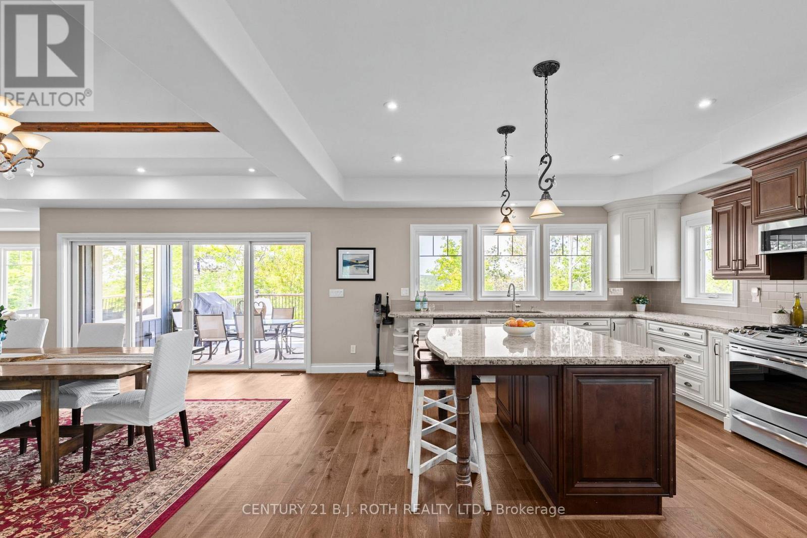7 Pine Point, Oro-Medonte, ON