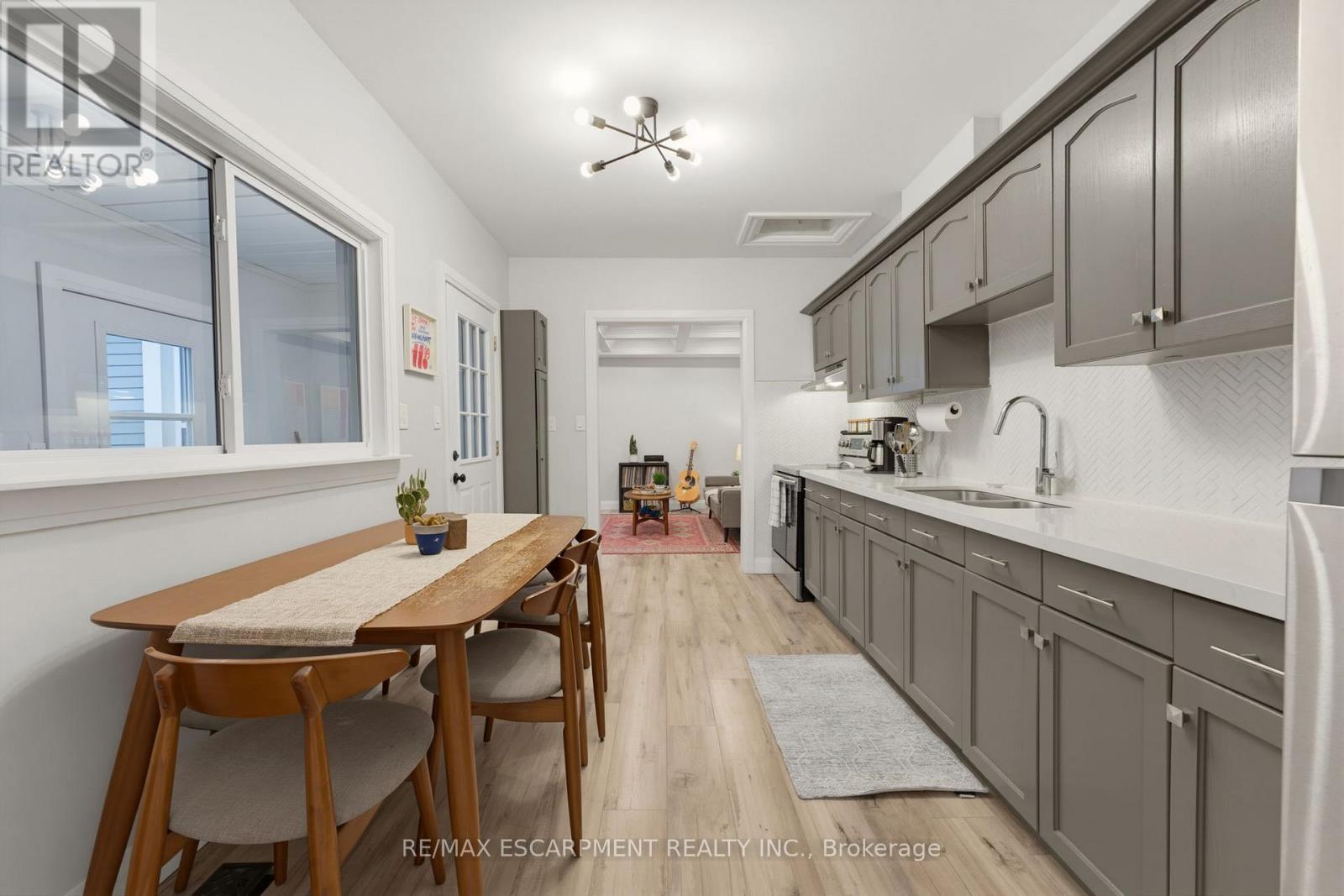 349 John Street N, Hamilton, ON