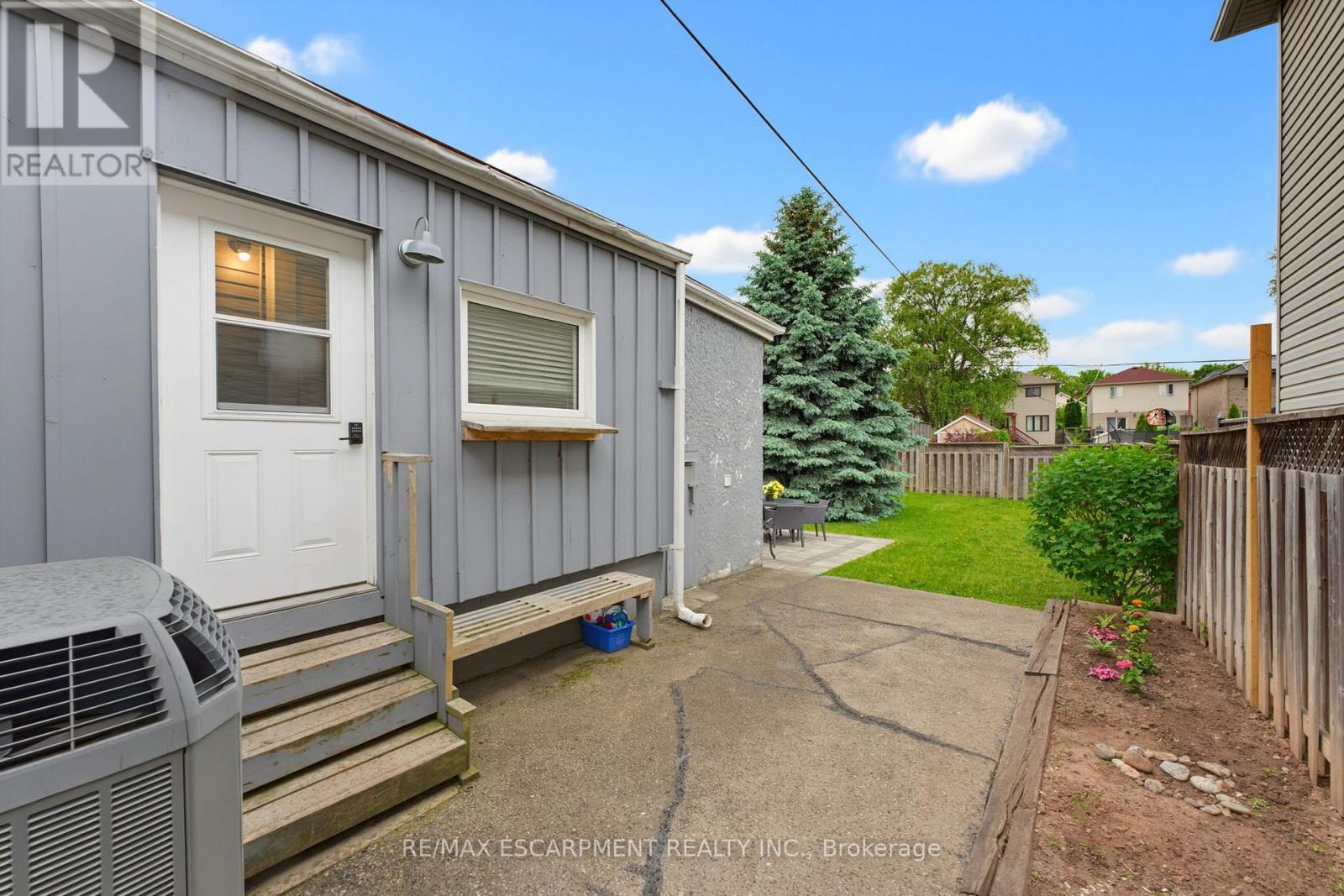 349 John Street N, Hamilton, ON