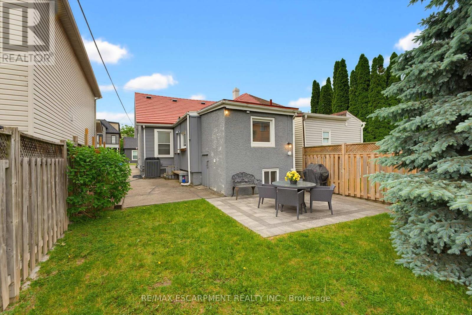 349 John Street N, Hamilton, ON