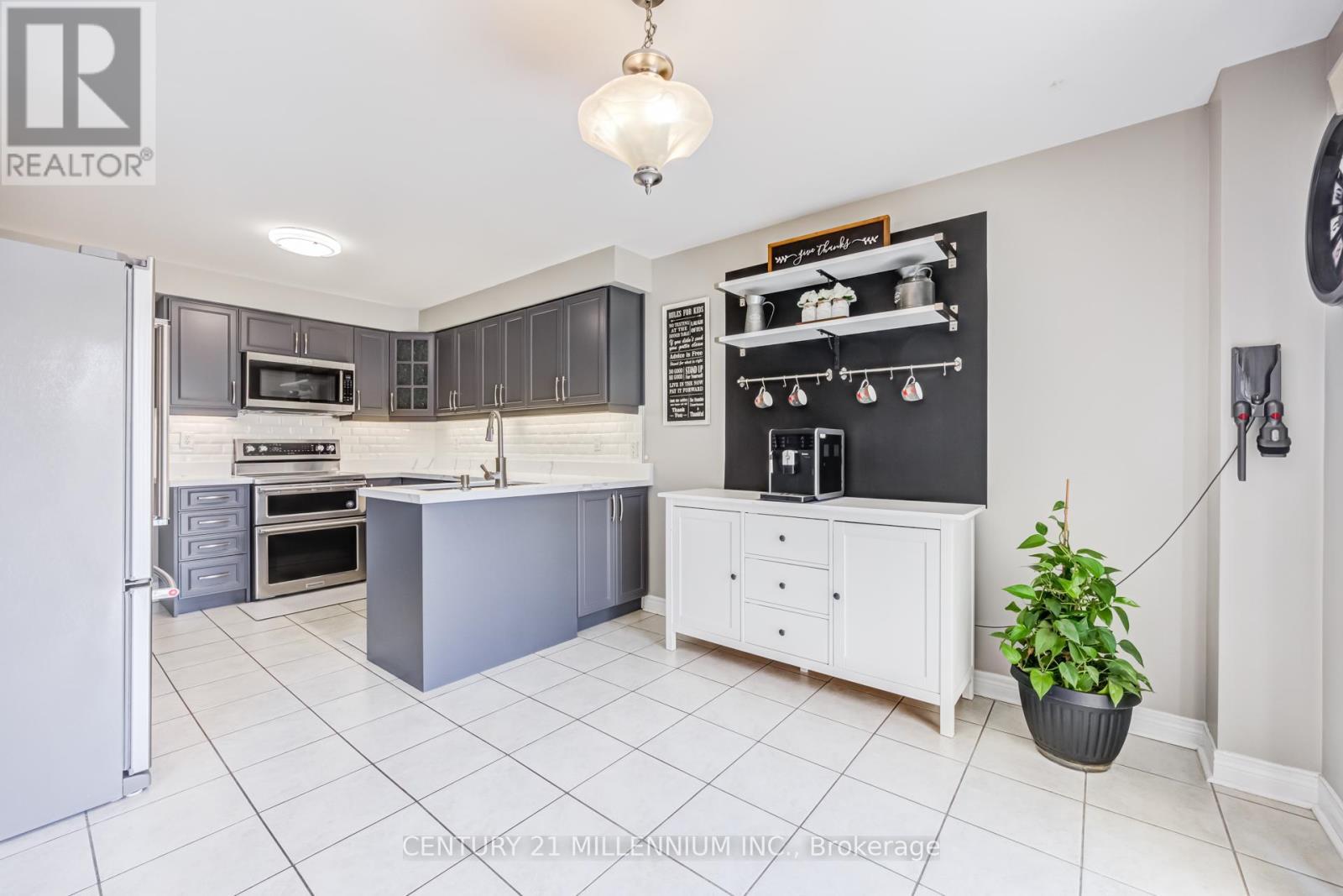 7 Bramoak Crescent, Brampton, ON