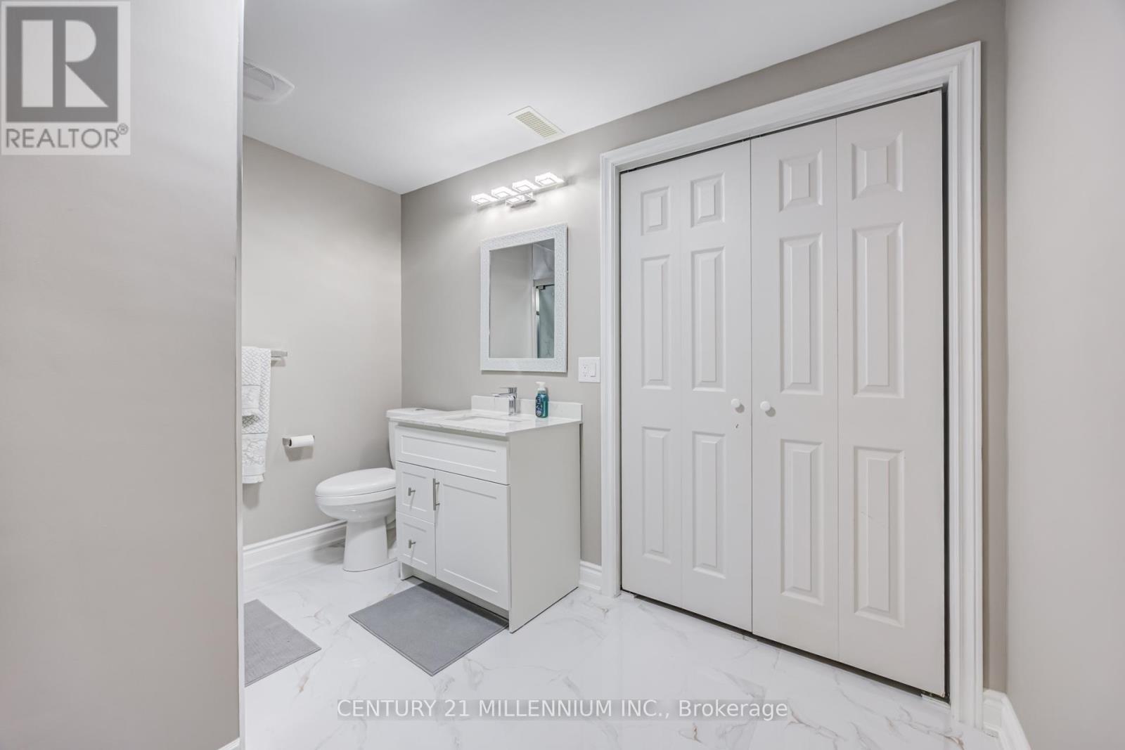 7 Bramoak Crescent, Brampton, ON