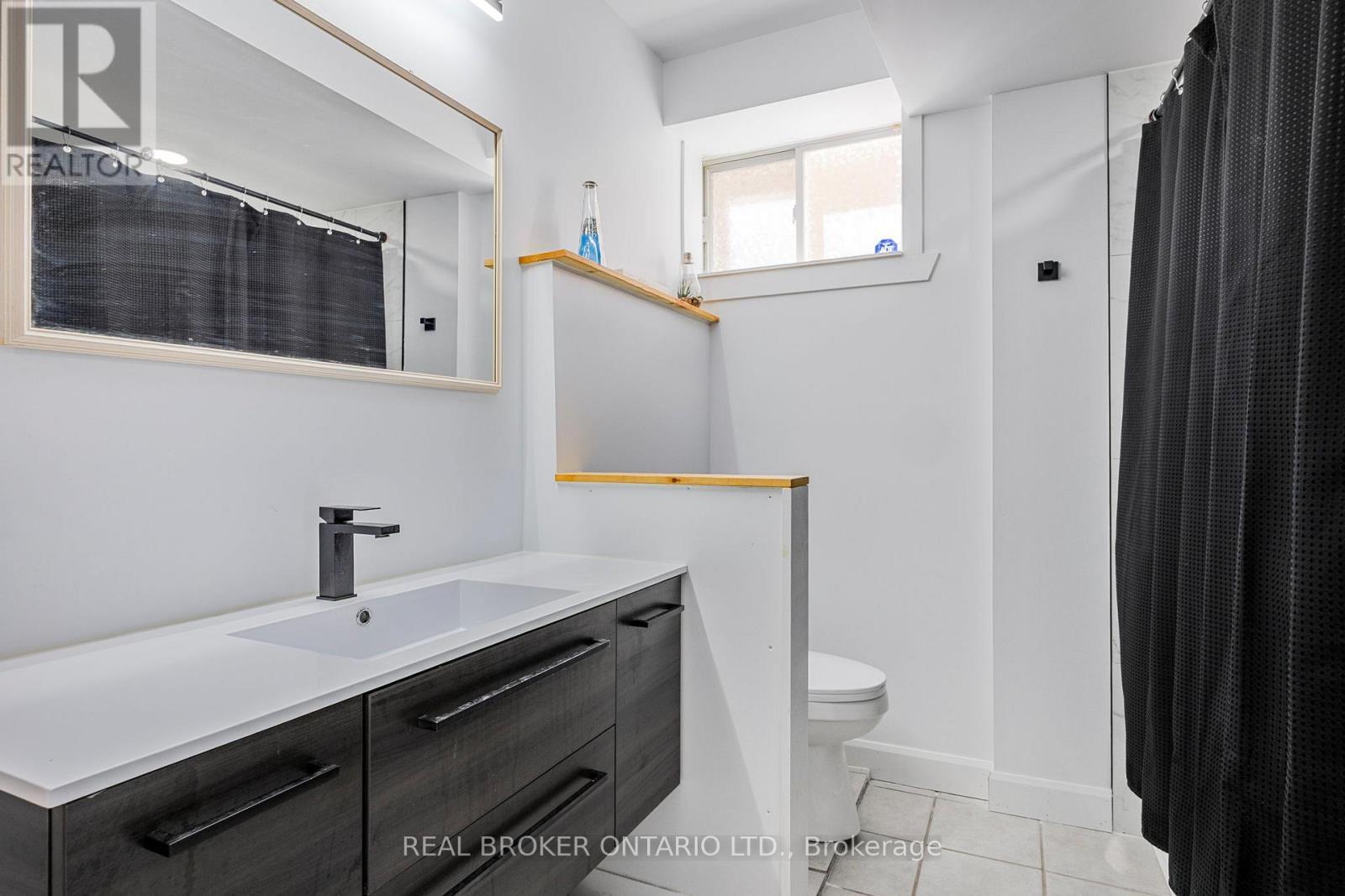32 Black Willow Drive, Barrie, ON