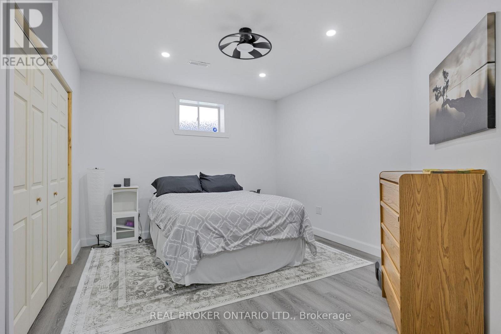 32 Black Willow Drive, Barrie, ON