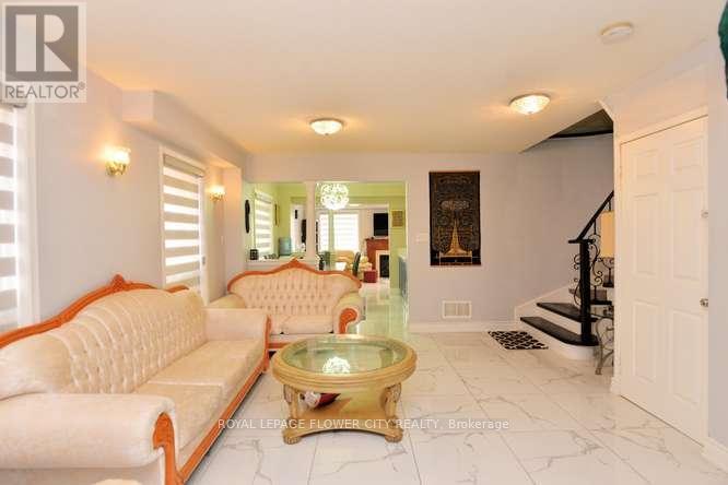 3388 Crimson King Circle, Mississauga, ON