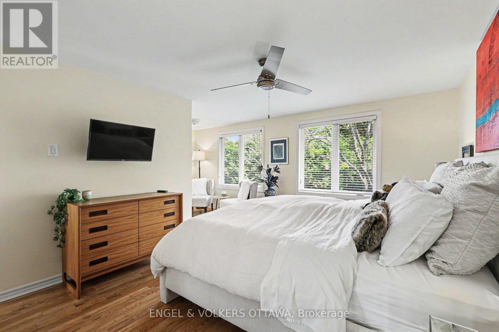 176 Sanford Avenue, Ottawa, ON