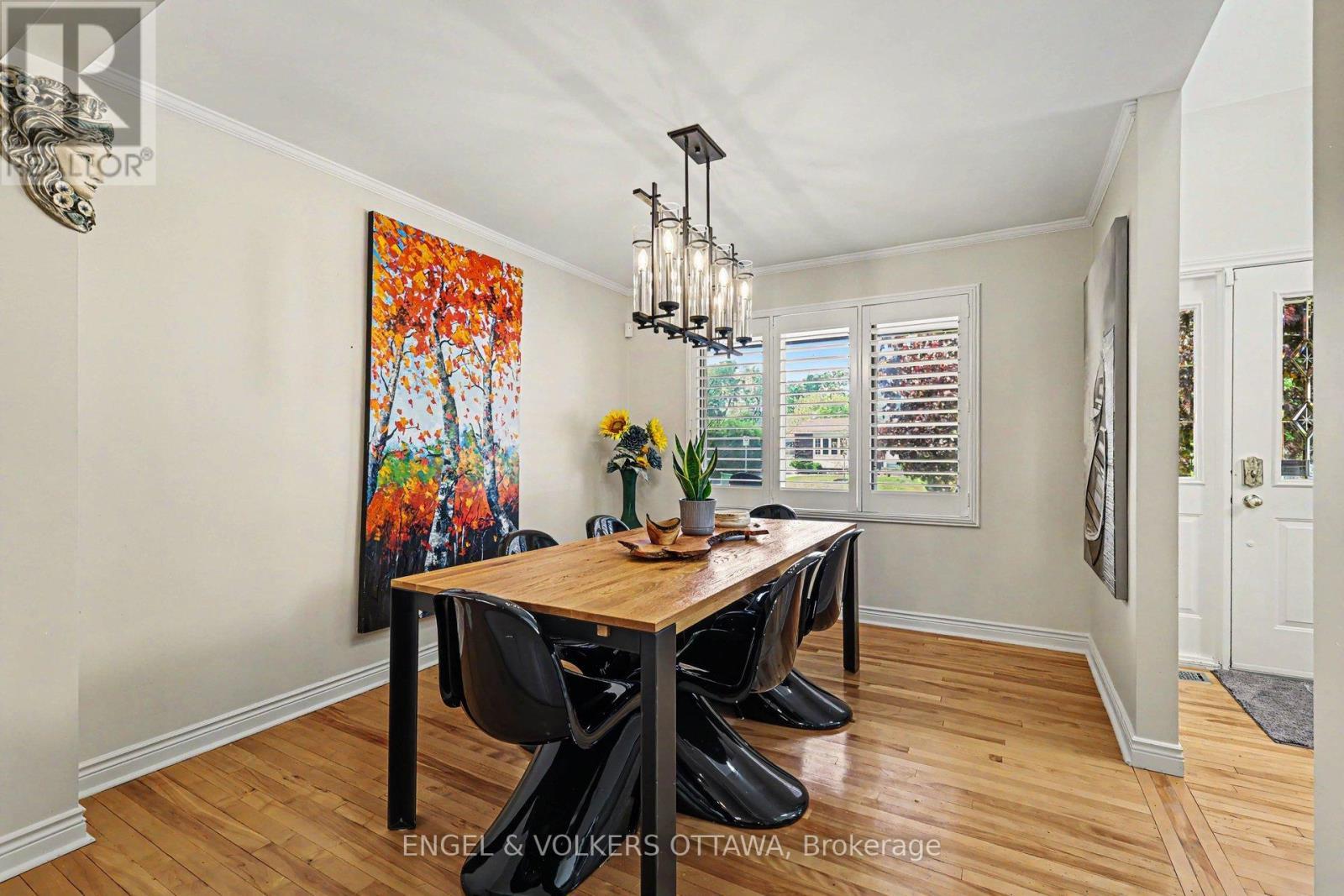176 Sanford Avenue, Ottawa, ON