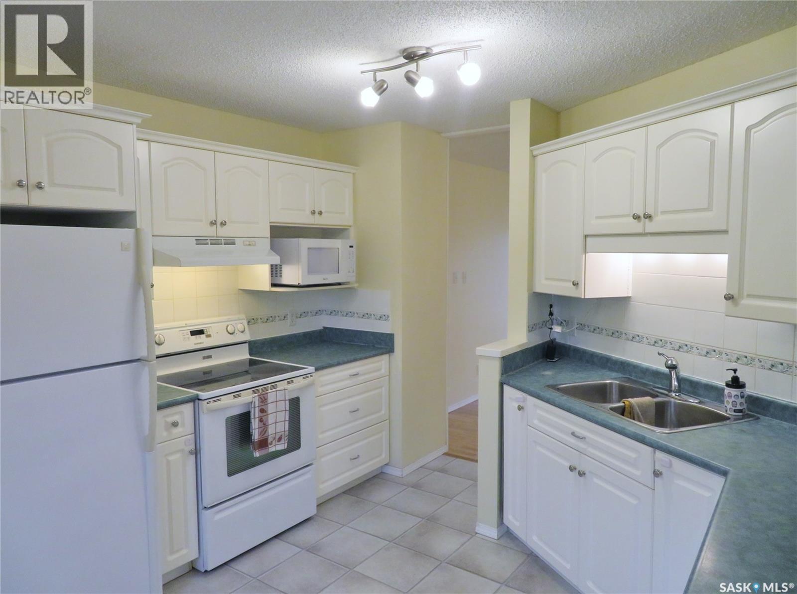 106 Caldwell Crescent, Saskatoon, SK