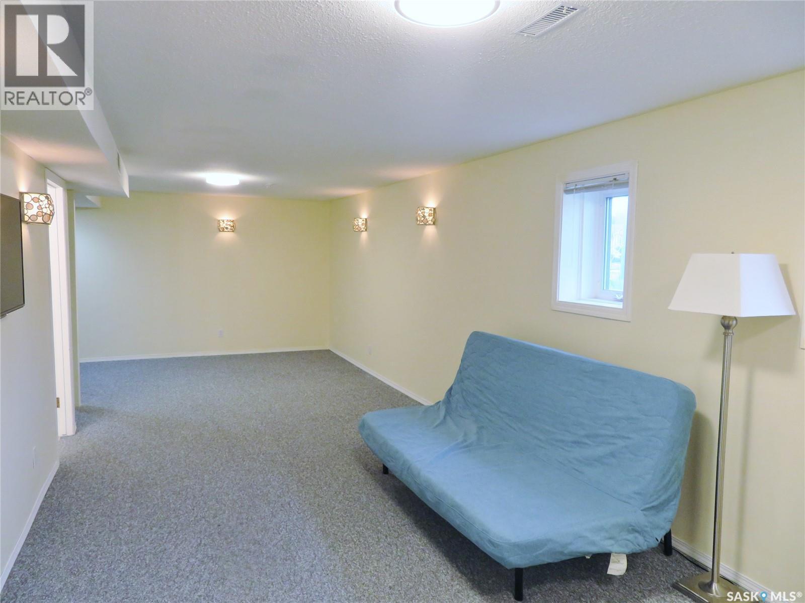 106 Caldwell Crescent, Saskatoon, SK