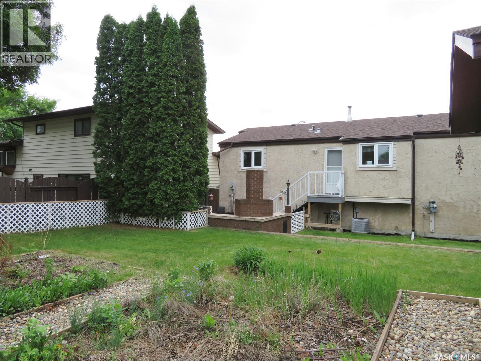 106 Caldwell Crescent, Saskatoon, SK
