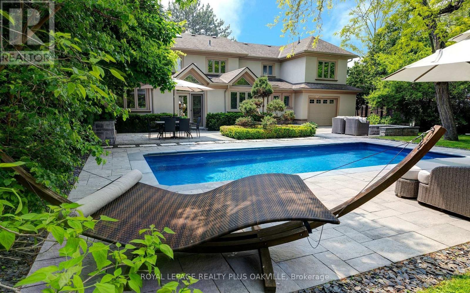 621 North Shore Boulevard E, Burlington, ON