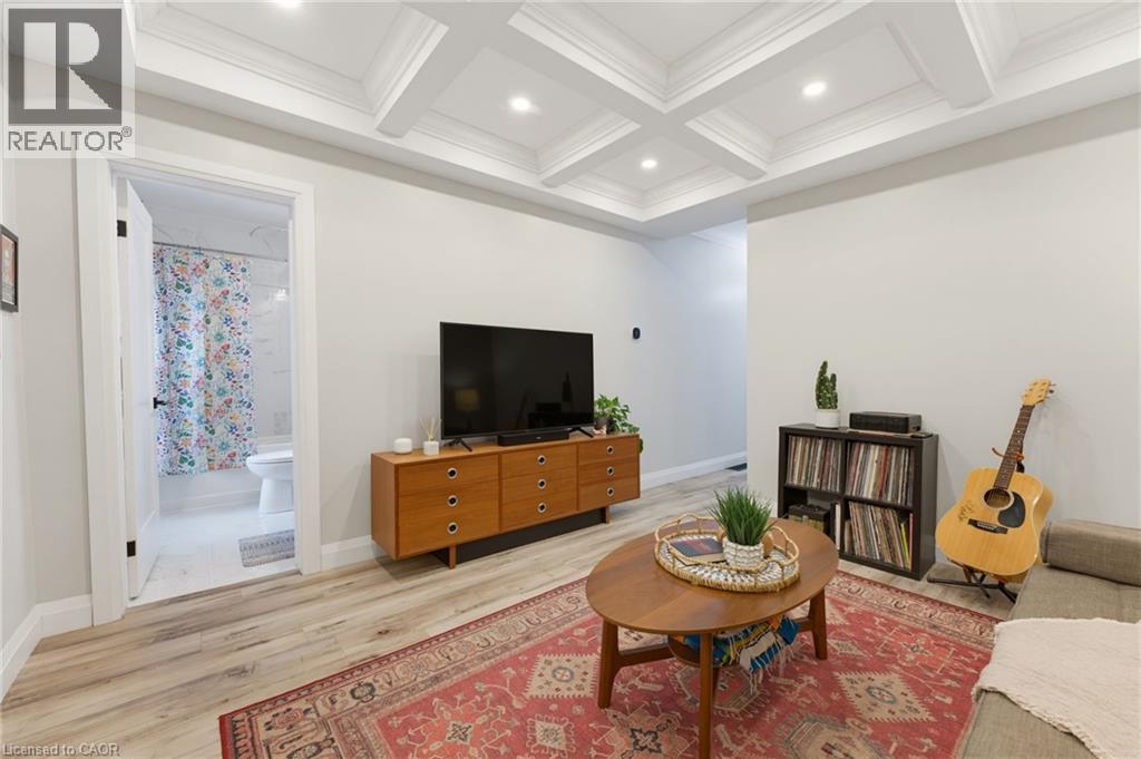 349 John Street N, Hamilton, ON - Indoor