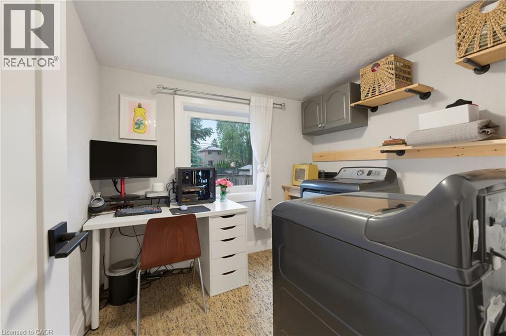349 John Street N, Hamilton, ON - Indoor Photo Showing Laundry Room