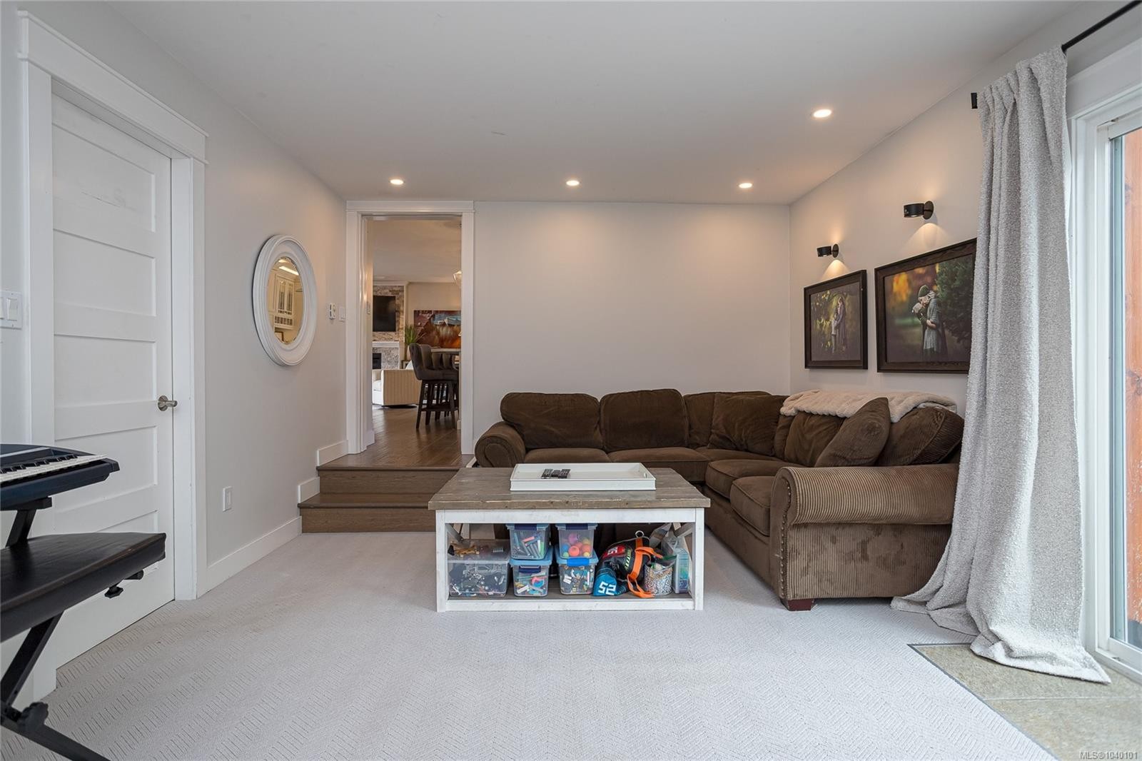 7859 Simpson Rd, Central Saanich, BC