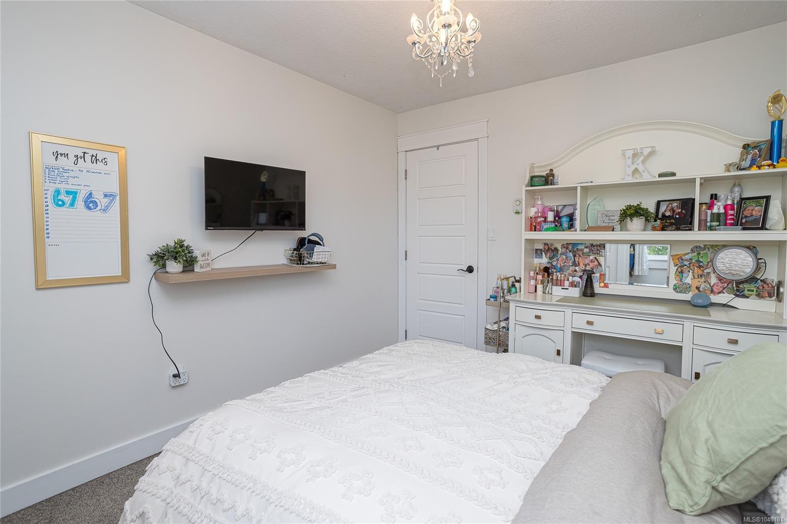 7859 Simpson Rd, Central Saanich, BC