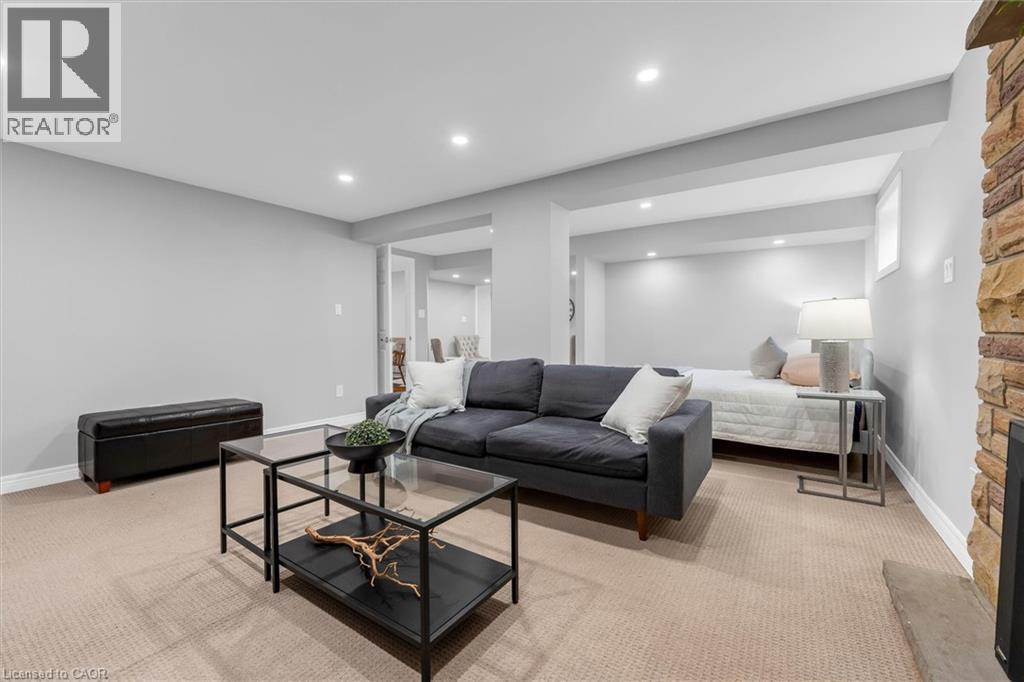 614 Drury Lane, Burlington, ON