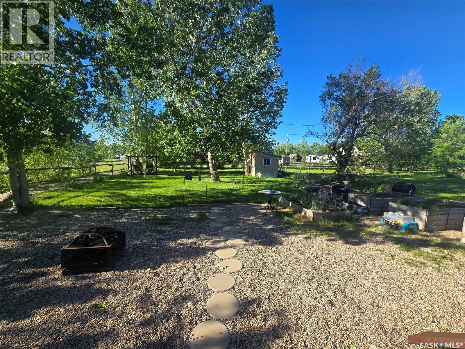 200 Railway Avenue, Forget, SK