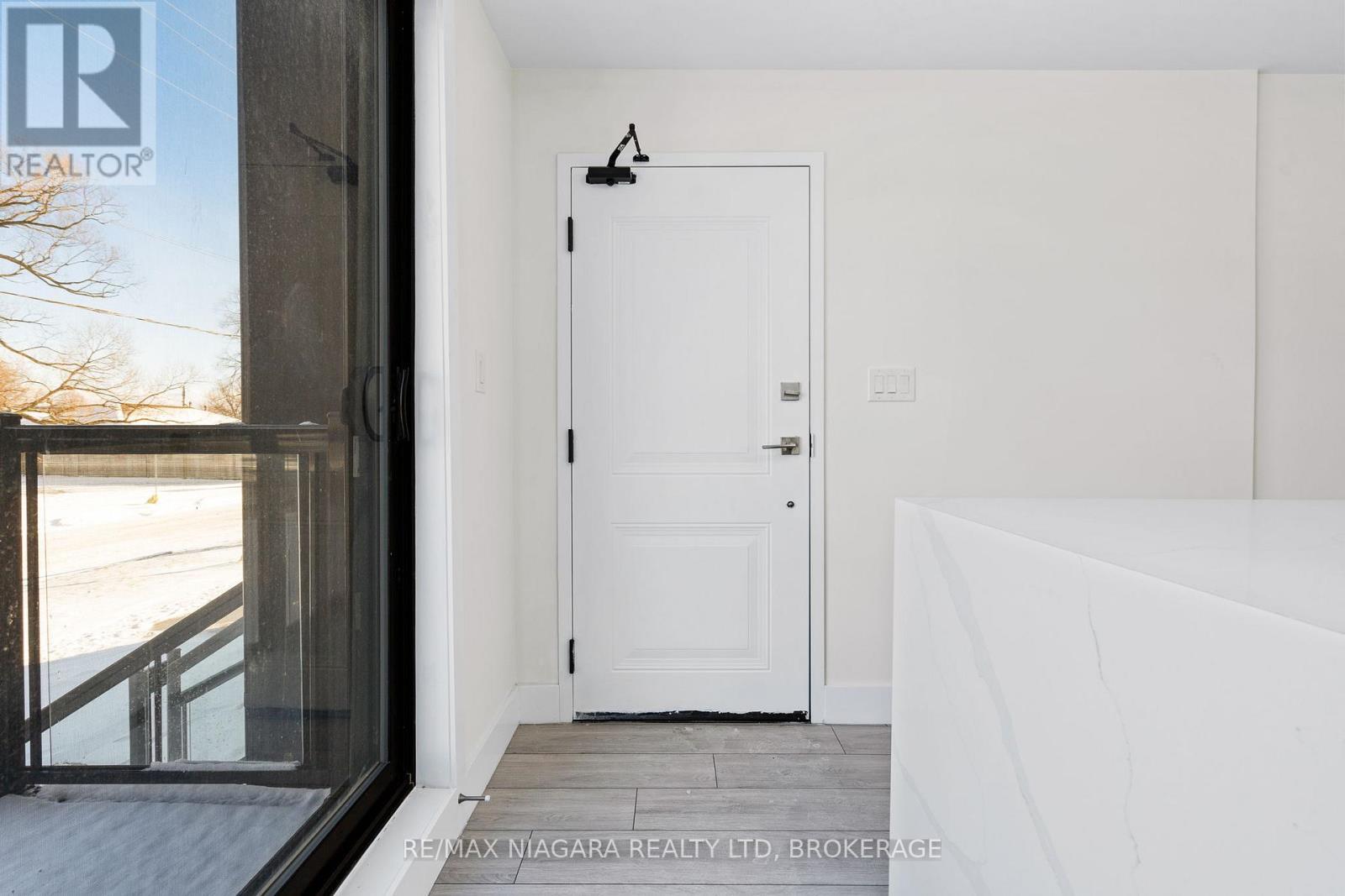209 - 7277 Wilson Crescent, Niagara Falls (Oldfield), ON