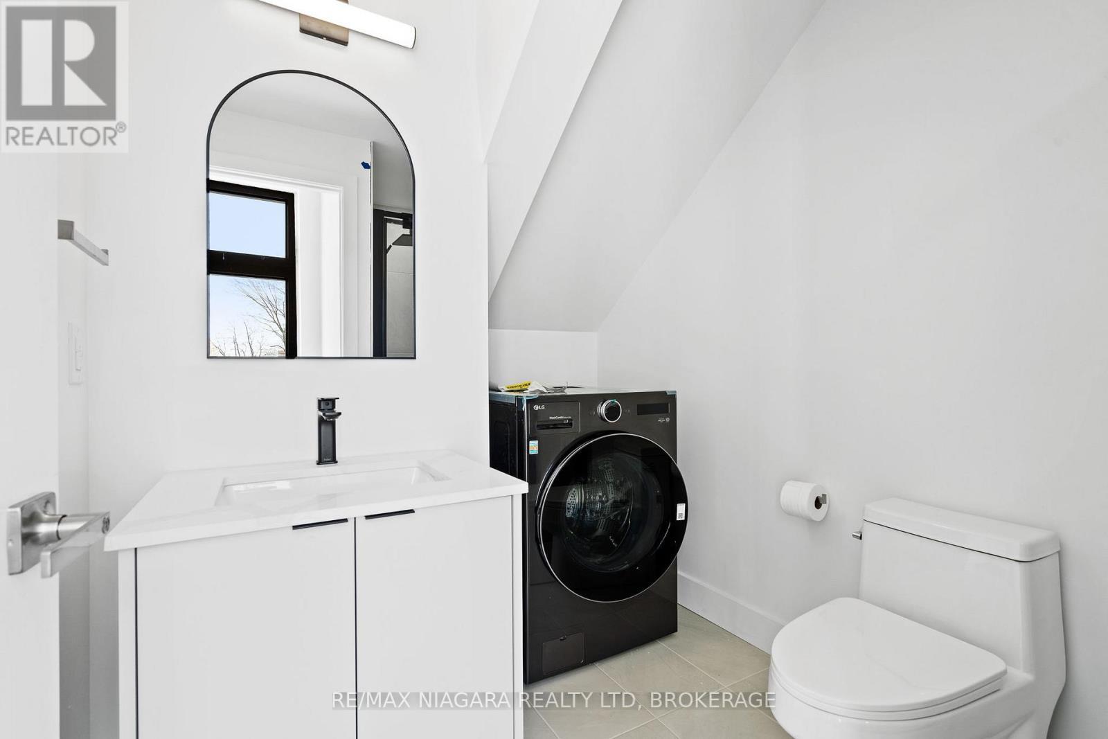 209 - 7277 Wilson Crescent, Niagara Falls (Oldfield), ON