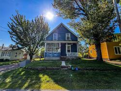 29 Squire ST Sackville, NB E4L 4K8
