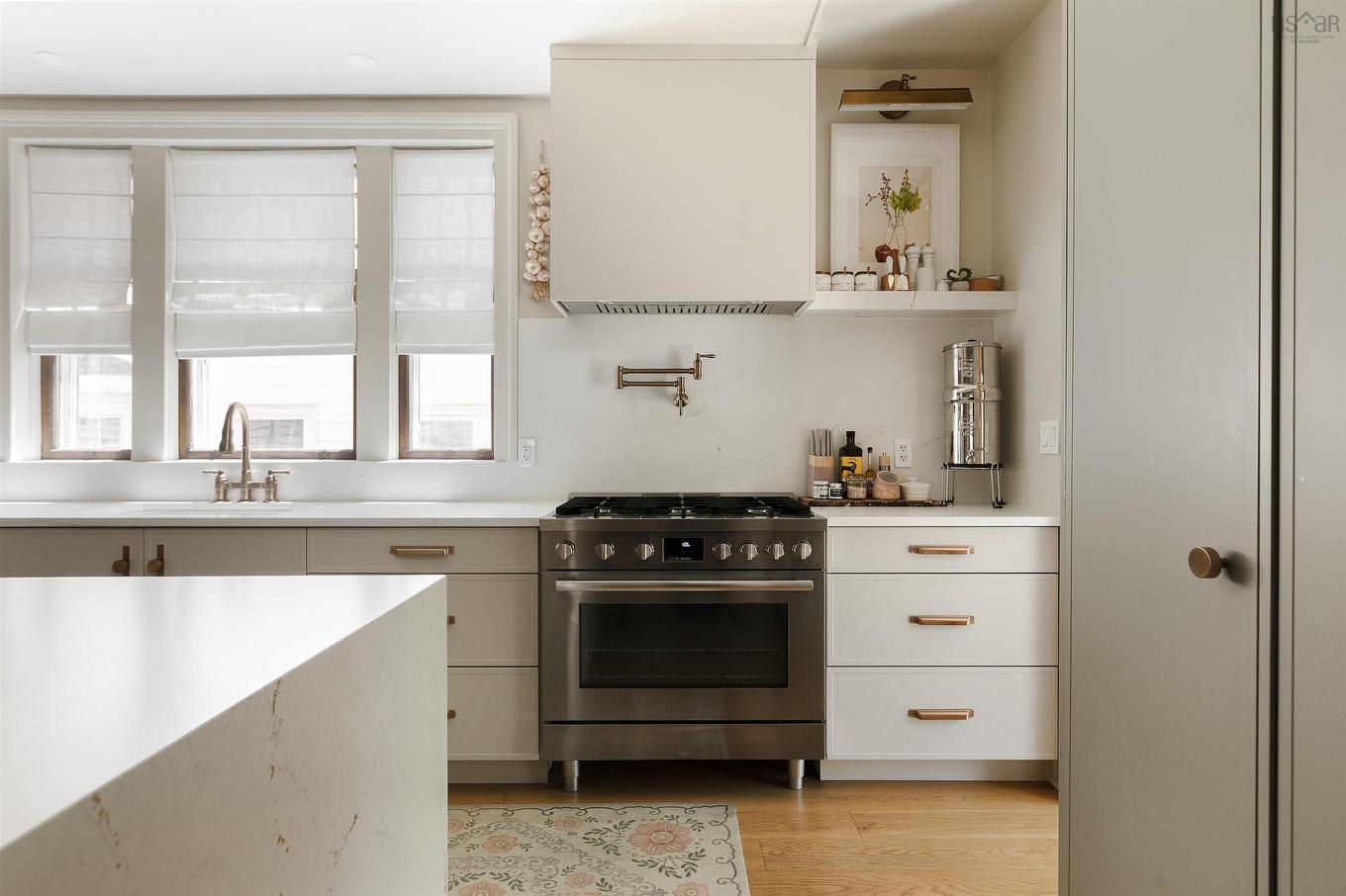 1630 Vernon Street, Halifax, NS - Indoor Photo Showing Kitchen With Upgraded Kitchen
