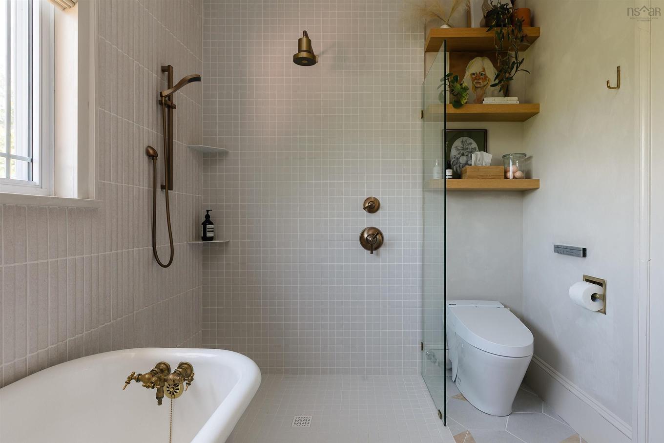 1630 Vernon Street, Halifax, NS - Indoor Photo Showing Bathroom