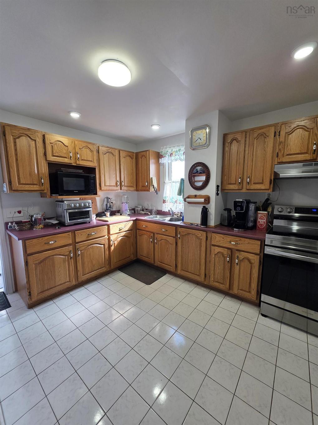 200 Maple Avenue, Glace Bay, NS
