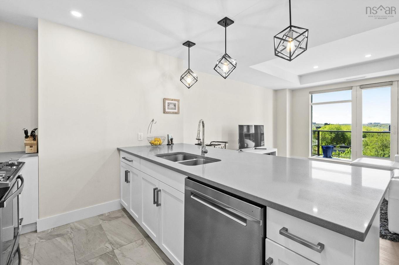 705 1990 Vernon, Halifax, NS