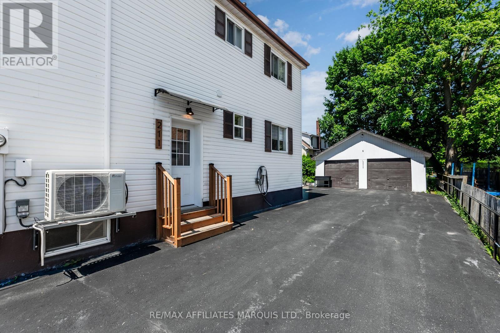 213 8Th Street E, Cornwall, ON