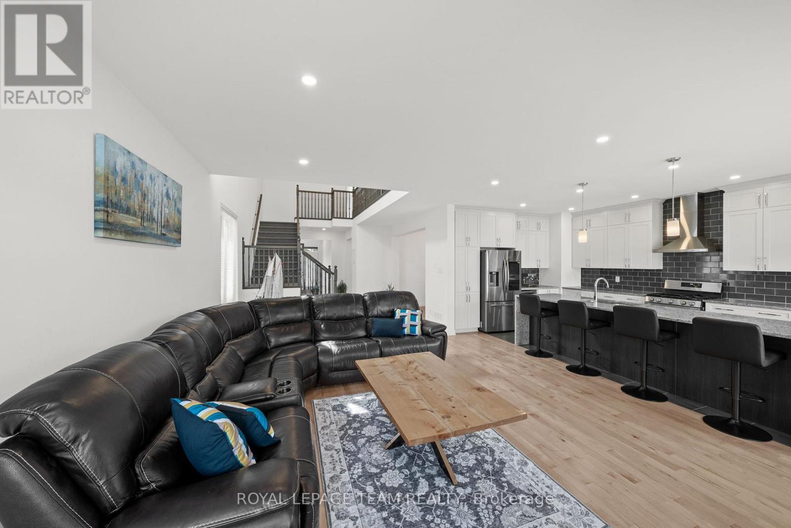 41 Whooping Crane Ridge, Ottawa, ON