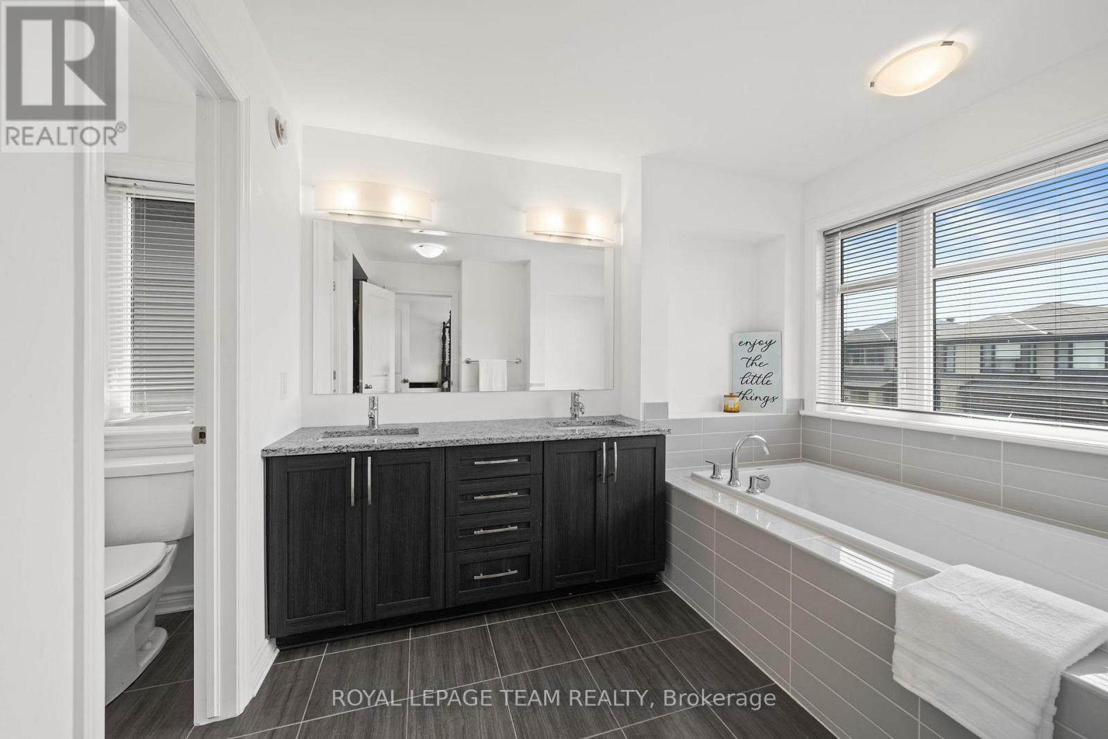 5 Piece En-Suite - 41 Whooping Crane Ridge, Ottawa, ON