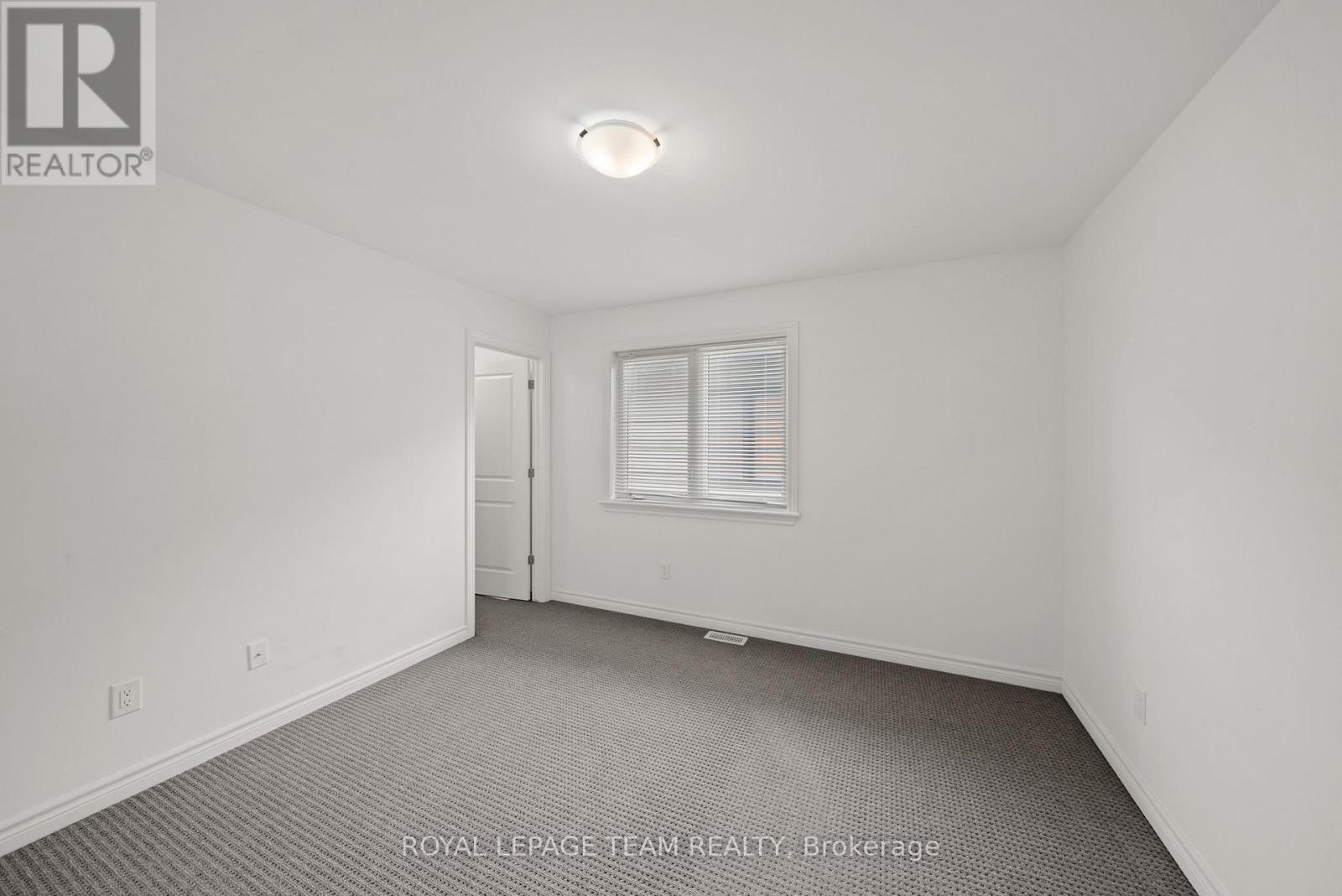 Bedroom #2 with WIC - 41 Whooping Crane Ridge, Ottawa, ON
