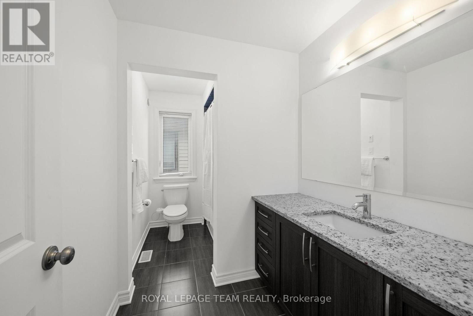 Main Full Bath - 41 Whooping Crane Ridge, Ottawa, ON