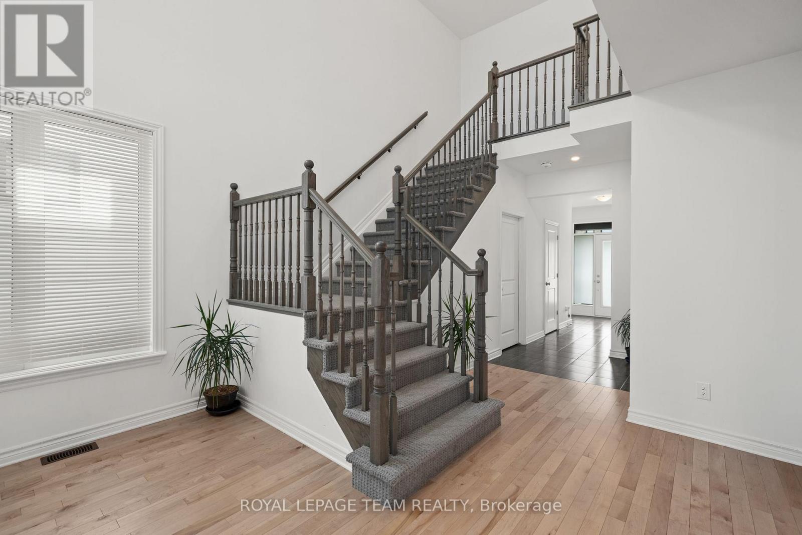 41 Whooping Crane Ridge, Ottawa, ON