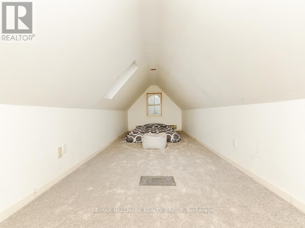 Attic extra space (not a bedroom) - 419 Besserer Street, Ottawa, ON
